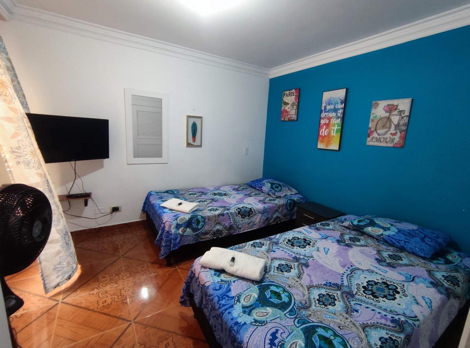Hospedaje Casa Aurora Cali Zewnętrze zdjęcie